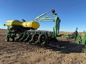 Main image John Deere 1770