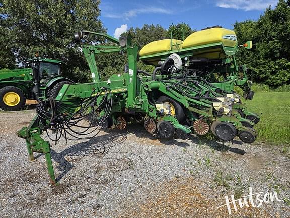 Image of John Deere 1790 equipment image 1