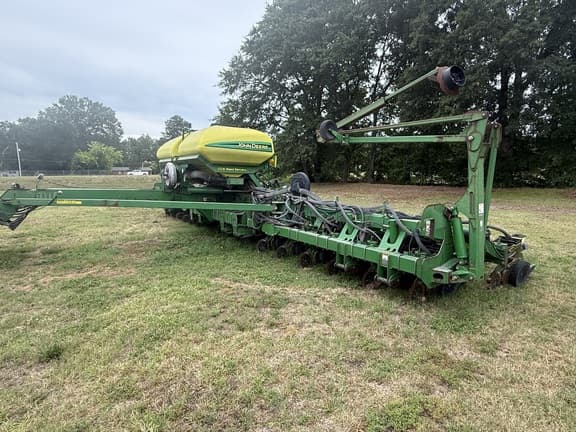 Image of John Deere 1790 Primary image