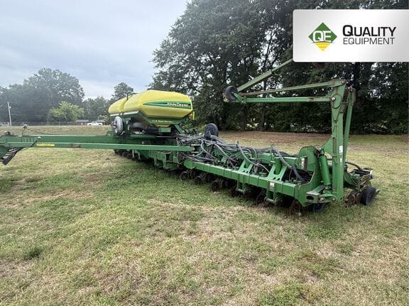 2008 John Deere 1790 Equipment Image0