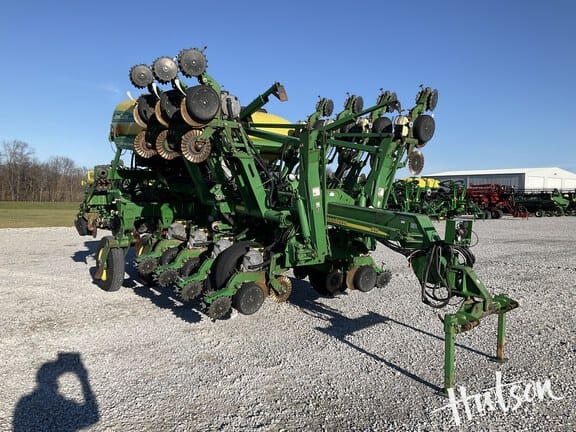 2008 John Deere 1790 Equipment Image0
