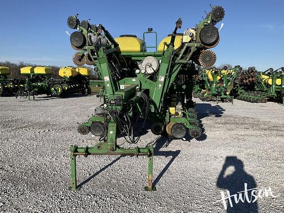 Image of John Deere 1790 equipment image 3