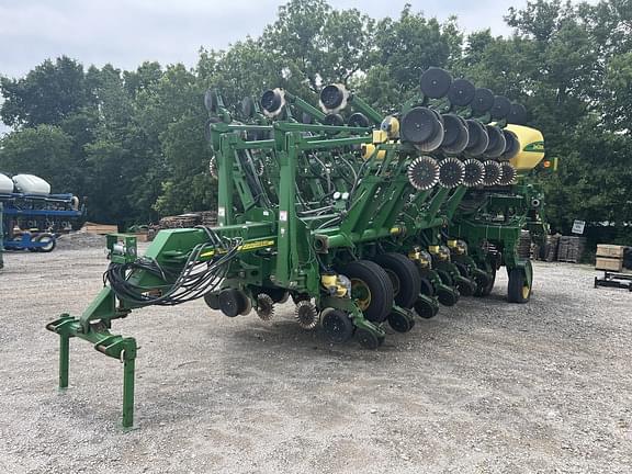 Image of John Deere 1790 Primary image