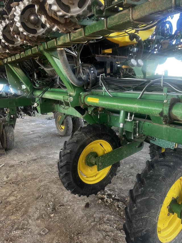 Image of John Deere 1790 equipment image 3