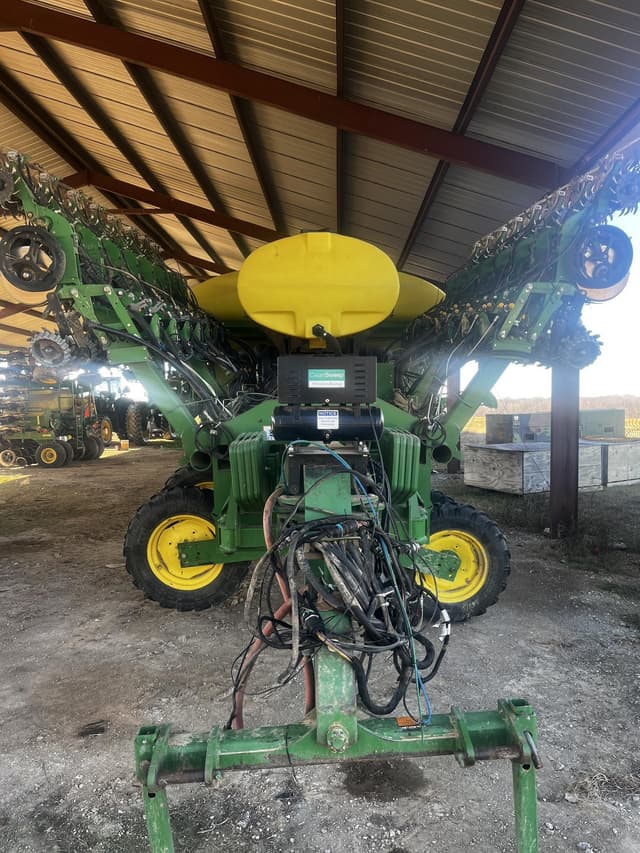 Image of John Deere 1790 equipment image 1