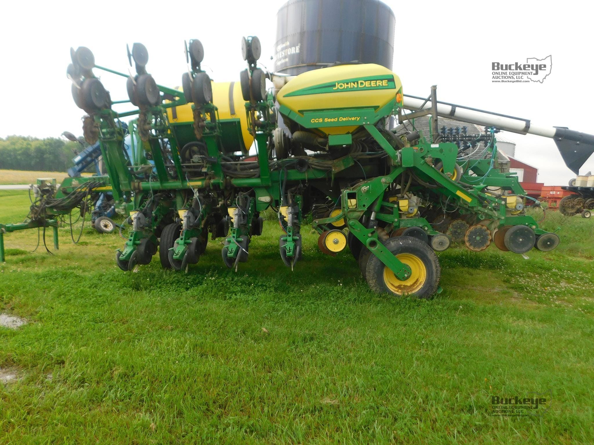 2008 John Deere 1790 Equipment Image0