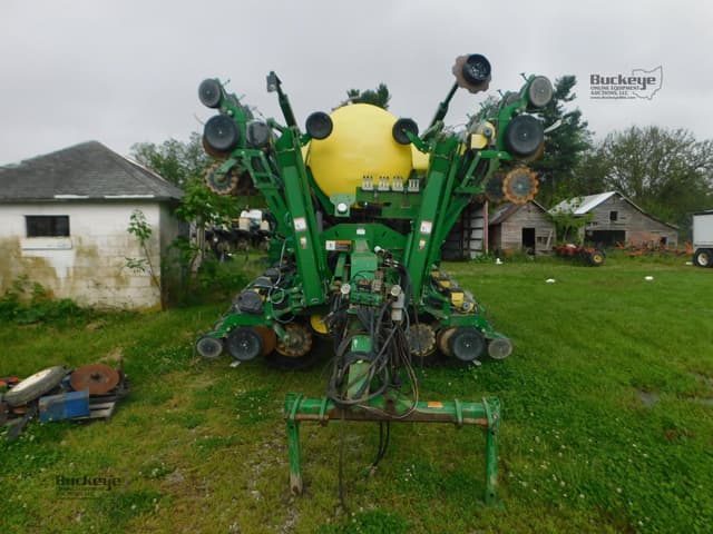 Image of John Deere 1790 equipment image 4
