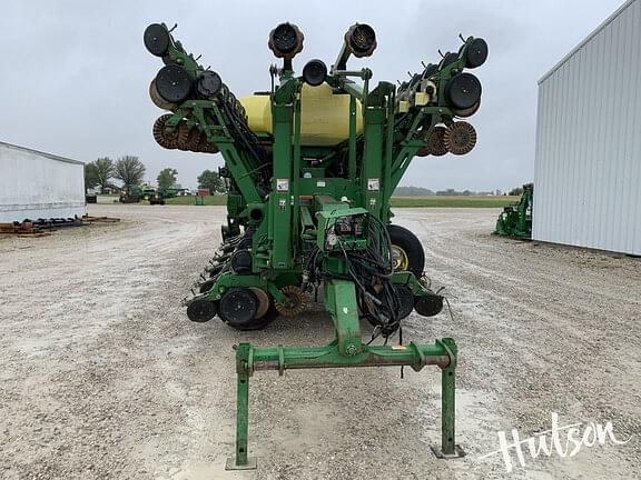 Image of John Deere 1790 equipment image 2