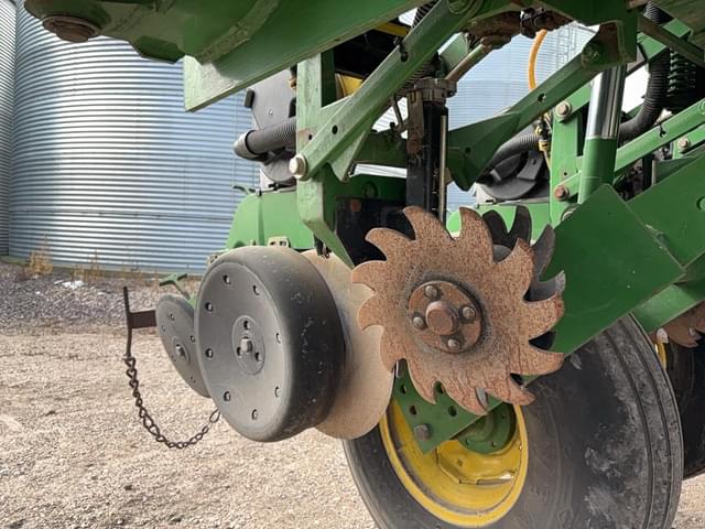 Image of John Deere 1790 equipment image 2