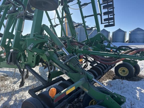 Image of John Deere 1830 equipment image 2