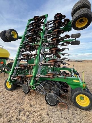 Image of John Deere 1890 equipment image 3