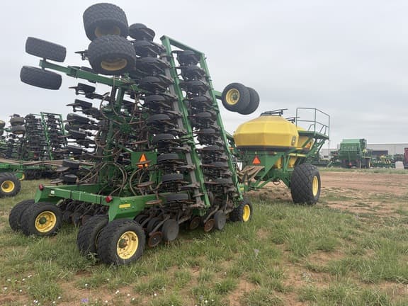Image of John Deere 1890 equipment image 4