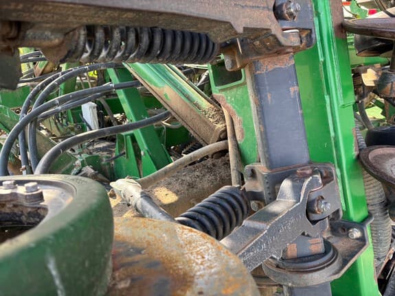 Image of John Deere 1890 equipment image 4