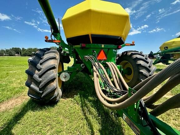 Image of John Deere 1910 equipment image 3