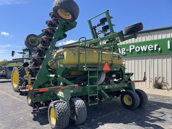 Image of John Deere 1990 equipment image 1