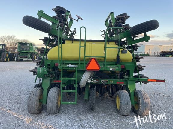 Image of John Deere 1990 equipment image 3