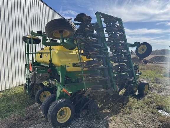 Image of John Deere 1990 equipment image 4