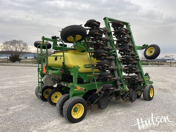 Image of John Deere 1990 equipment image 4