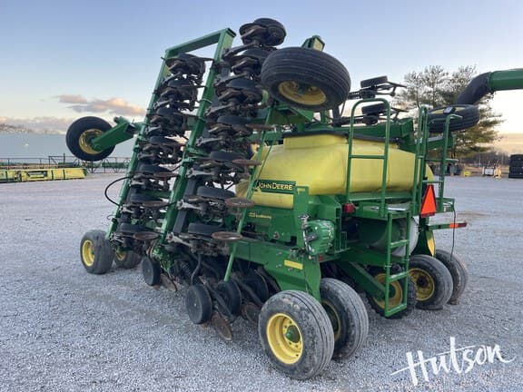 Image of John Deere 1990 equipment image 4