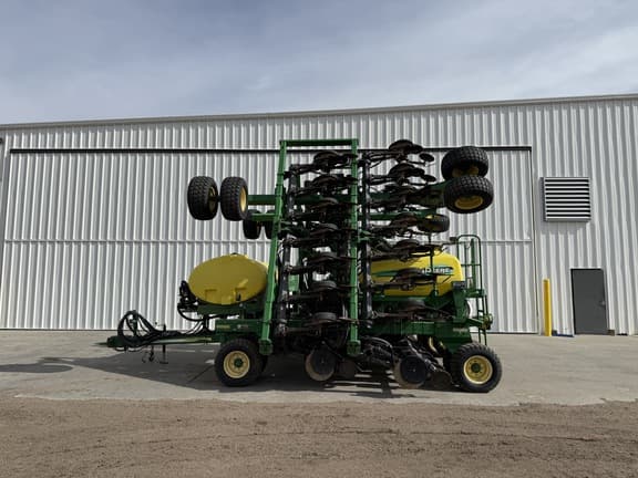 Image of John Deere 1990 Primary image