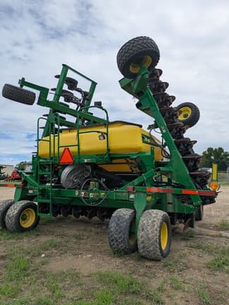 Image of John Deere 1990 equipment image 4