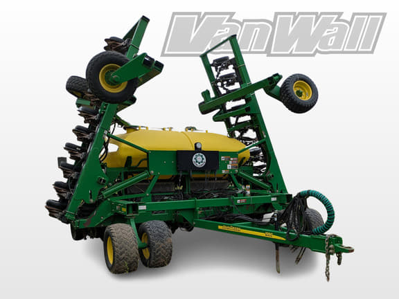 Image of John Deere 1990 Primary image