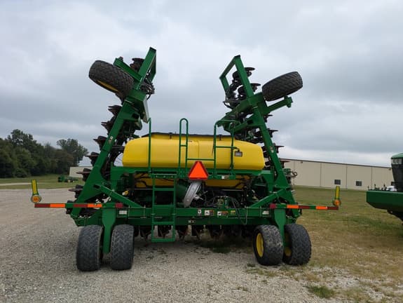 Image of John Deere 1990 equipment image 4