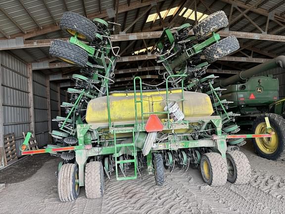 Image of John Deere 1990 equipment image 1