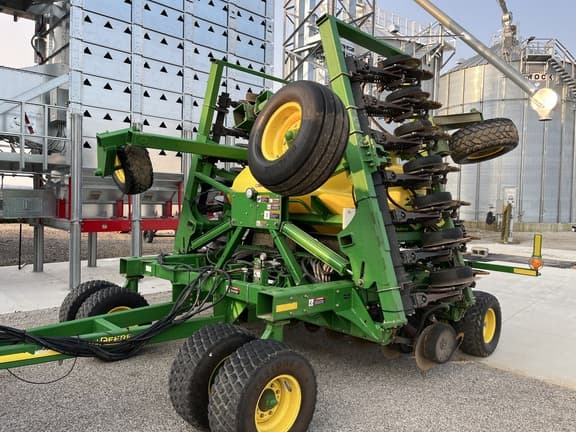 Image of John Deere 1990 equipment image 1