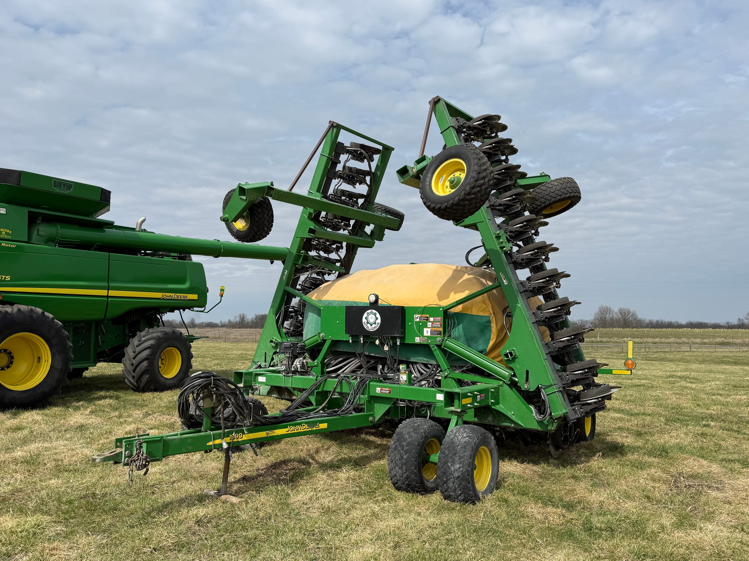 2008 John Deere 1990 Equipment Image0