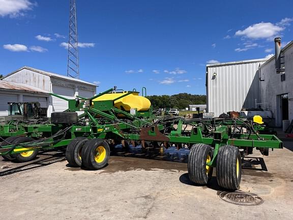 Image of John Deere 1990 equipment image 1