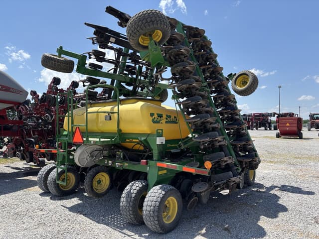 Image of John Deere 1990 equipment image 2