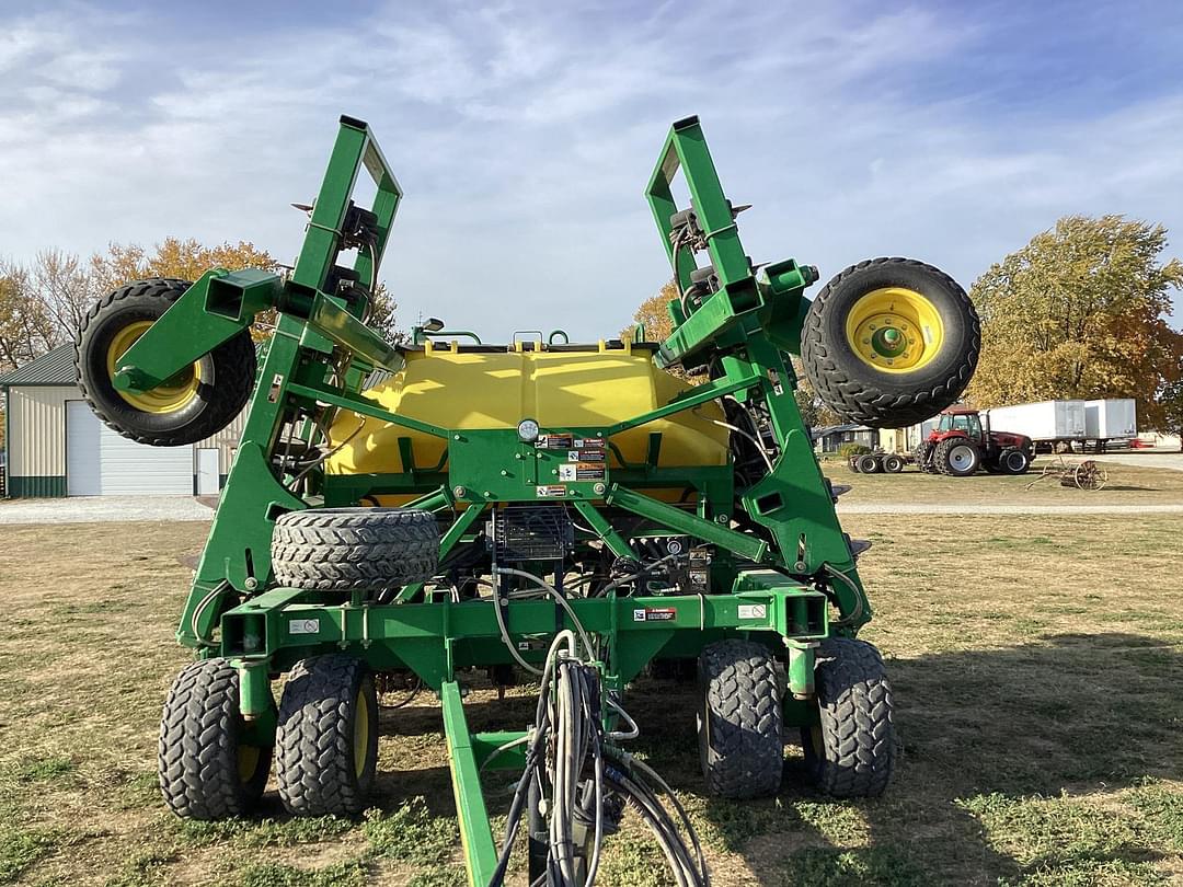 Image of John Deere 1990 Primary image