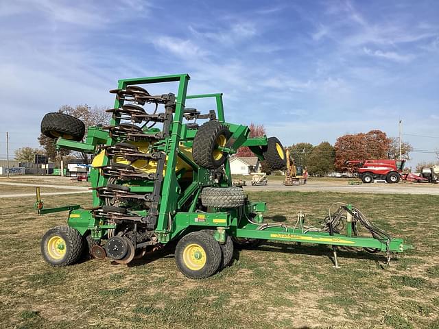 Image of John Deere 1990 equipment image 1