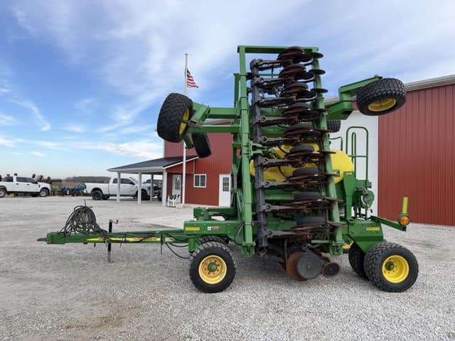 Image of John Deere 1990 equipment image 2