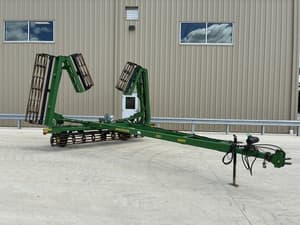 2008 John Deere 200 Image