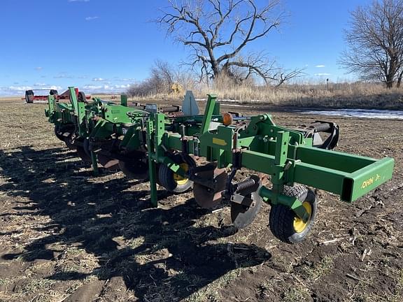 Image of John Deere 2100 equipment image 2