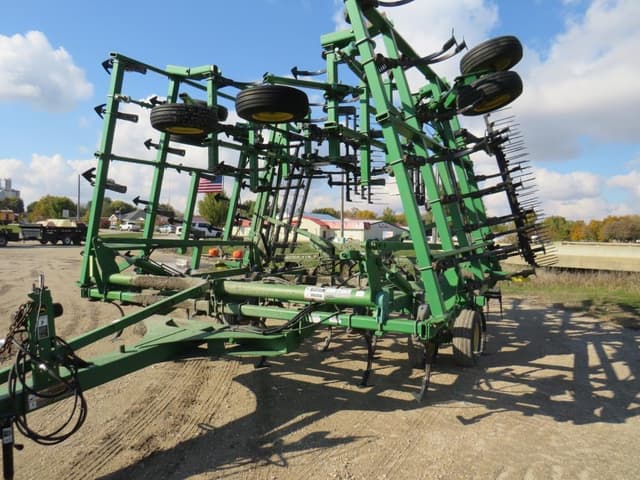 Image of John Deere 2210 equipment image 4