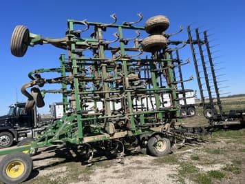 Main image John Deere 2210