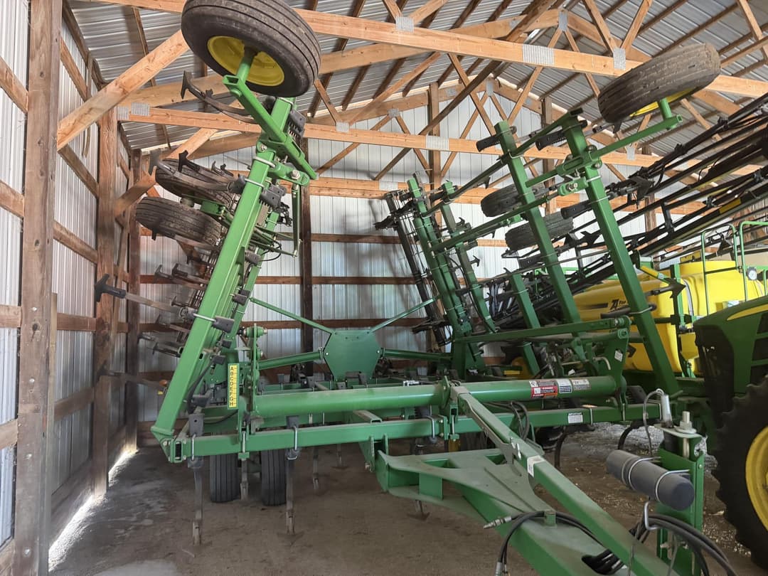 Image of John Deere 2210 Primary image