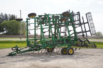 Main image John Deere 2210