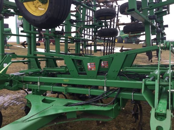 Image of John Deere 2210 Primary image