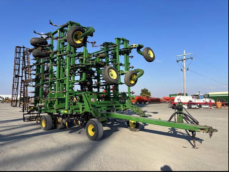 Image of John Deere 2210 Primary image