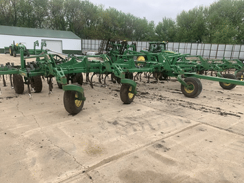 Main image John Deere 2210