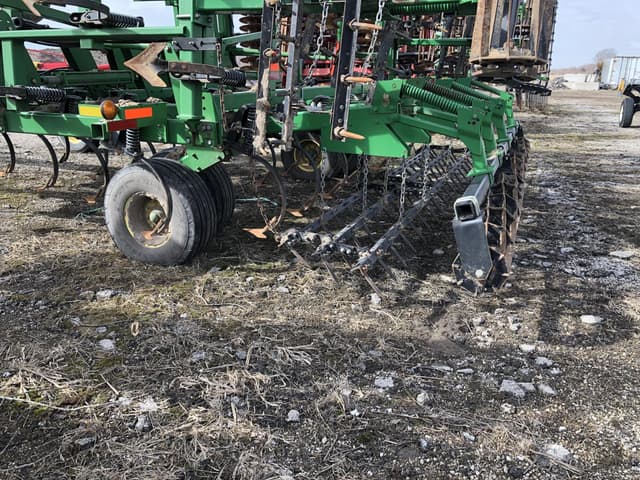 Image of John Deere 2210 equipment image 4