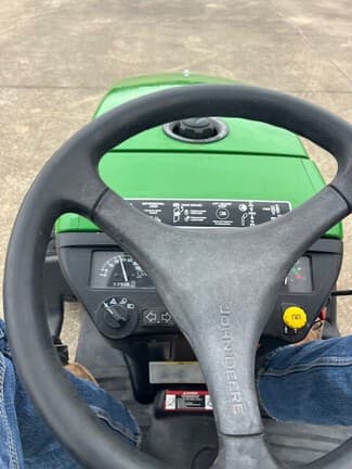 Image of John Deere 2305 equipment image 2