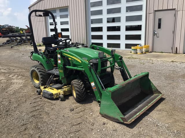 Image of John Deere 2305 equipment image 2