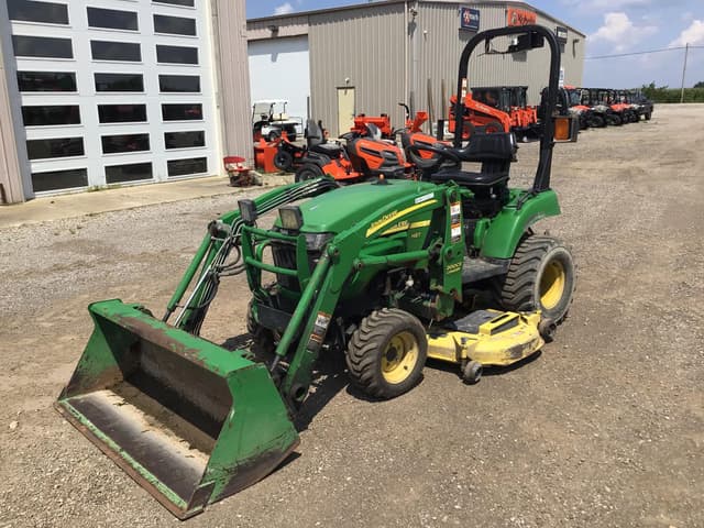 Image of John Deere 2305 equipment image 3