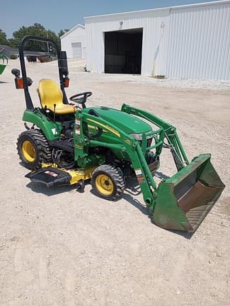 Image of John Deere 2305 Primary image