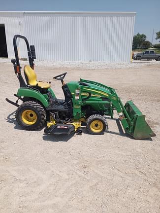 Image of John Deere 2305 equipment image 1